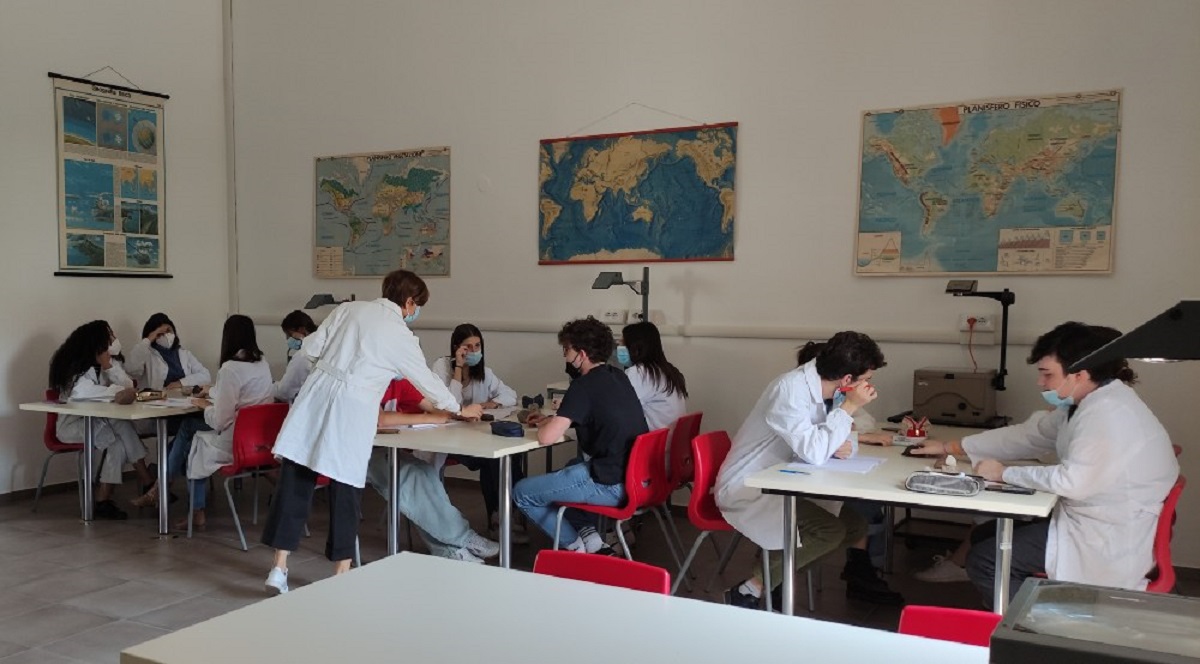 Studenti scienze della terra 1